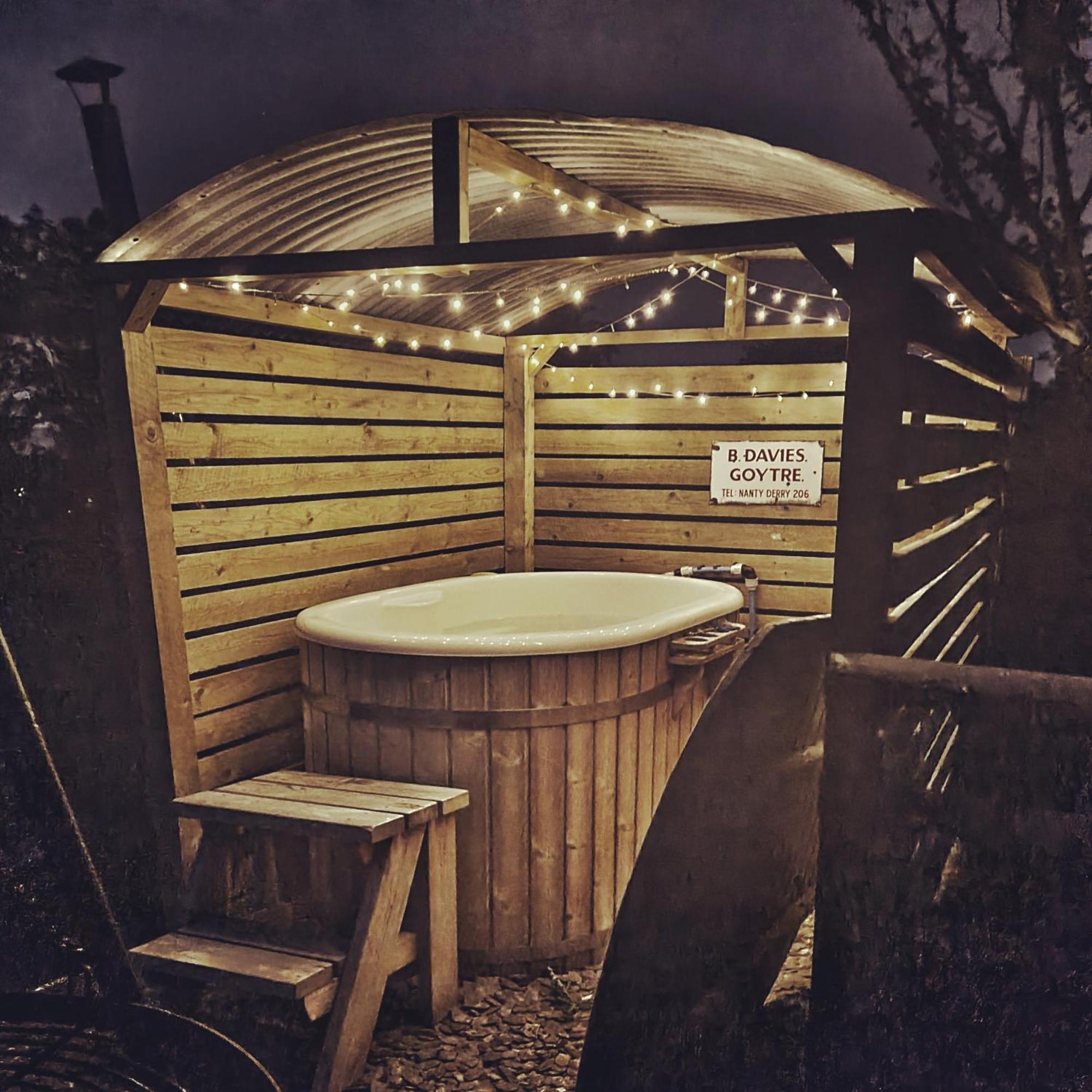 Hotel Under The Oak Glamping Caerphilly Exterior foto