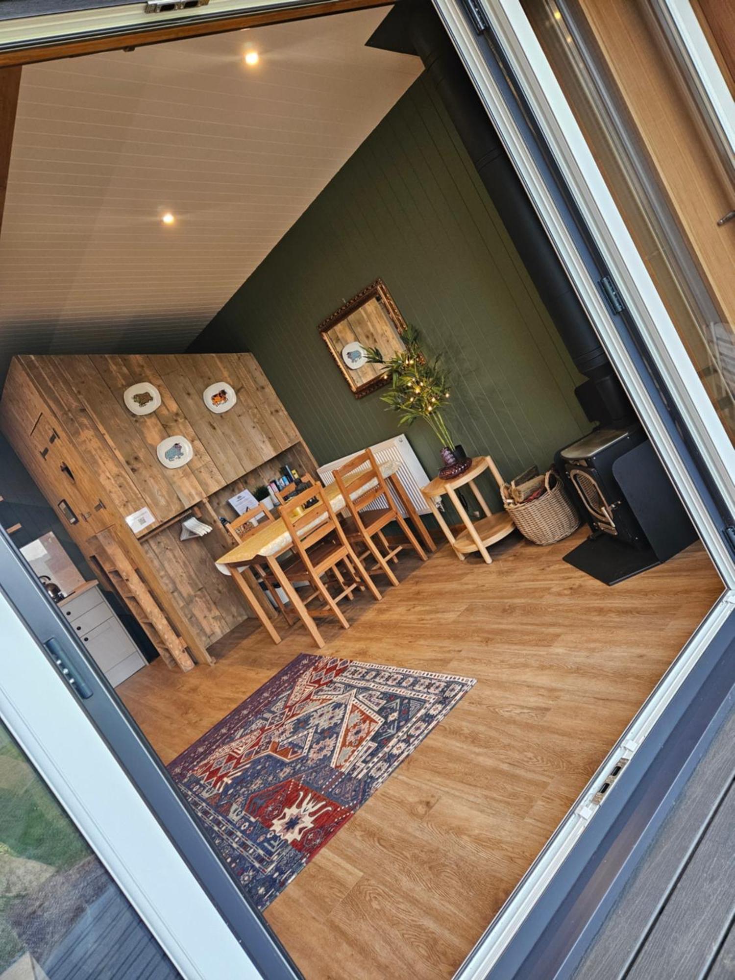 Hotel Under The Oak Glamping Caerphilly Exterior foto